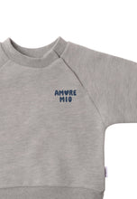 Lade das Bild in den Galerie-Viewer, Sweatshirt in grau-melange mit Print "Amore Mio": 74/80