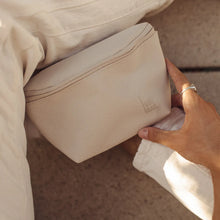 Lade das Bild in den Galerie-Viewer, Hip Bag - soft shell monochrome