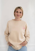 Load image into Gallery viewer, Erwachsenen Sweatshirt beige Cool Aunty Club: S/M