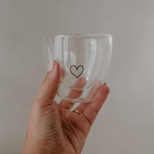 Load image into Gallery viewer, Doppelwandiges Herzglas Herz (VE = 6 Stk)