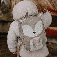 Lade das Bild in den Galerie-Viewer, Großes Reh Alvy