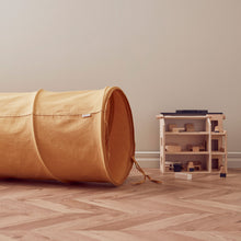 Lade das Bild in den Galerie-Viewer, Studio Haus mit Möbeln AIDEN