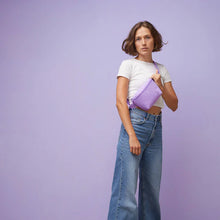 Lade das Bild in den Galerie-Viewer, Hip Bag - jellyfish