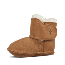 Lade das Bild in den Galerie-Viewer, Baby Bootie - chestnut