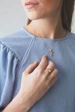 Lade das Bild in den Galerie-Viewer, Herz Ring - Gold Nude