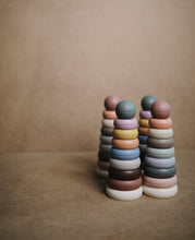 Lade das Bild in den Galerie-Viewer, Stapelringe- Original