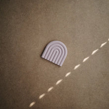 Lade das Bild in den Galerie-Viewer, Regenbogen Beißring - Mauve