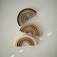 Lade das Bild in den Galerie-Viewer, Rainbow Stacker - hillside