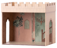 Lade das Bild in den Galerie-Viewer, Schlosshalle