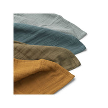 Lade das Bild in den Galerie-Viewer, Leon Musselintücher - Whale Blue multi mix