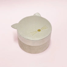 Lade das Bild in den Galerie-Viewer, Cleo Cat Jewelery Box
