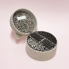Lade das Bild in den Galerie-Viewer, Cleo Cat Jewelery Box