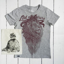 Lade das Bild in den Galerie-Viewer, T-shirt - Lion of Leisure logo