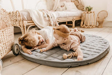 Lade das Bild in den Galerie-Viewer, Baby Spielmatte - meadow green