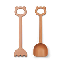 Lade das Bild in den Galerie-Viewer, Hilda Schaufel und Rechen - Almond/ Tuscany rose