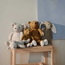 Lade das Bild in den Galerie-Viewer, Fifi der Hase - khaki