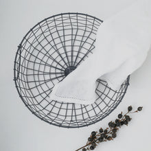 Lade das Bild in den Galerie-Viewer, Drahtkorb 38cm