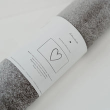 Lade das Bild in den Galerie-Viewer, Fußmatte Weißes Herz