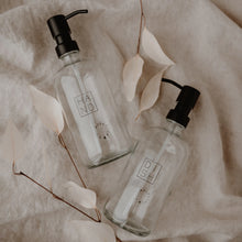 Lade das Bild in den Galerie-Viewer, Seifenspender Dish transparent - 500ml