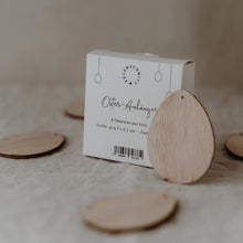 Lade das Bild in den Galerie-Viewer, Holzanhänger Eier natur im 8er Set