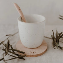 Lade das Bild in den Galerie-Viewer, Untersetzer aus Eichenholz - Papa