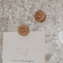 Lade das Bild in den Galerie-Viewer, Holzmagnete im 3er Set - Herz