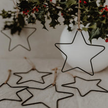 Lade das Bild in den Galerie-Viewer, Metallanhänger Stern 6er Set
