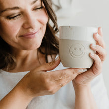 Lade das Bild in den Galerie-Viewer, Becher Smiley
