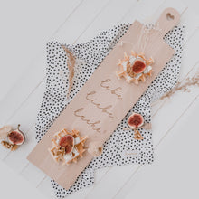 Lade das Bild in den Galerie-Viewer, Schneidebrett Lebe Liebe Lache