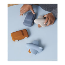 Lade das Bild in den Galerie-Viewer, Kevin - Auto & Flugzeug - 2er Set