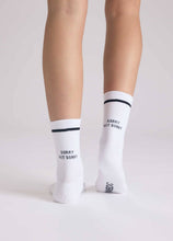 Load image into Gallery viewer, SORRY NOT SORRY SOCKEN: 35-38
