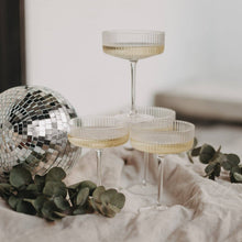 Lade das Bild in den Galerie-Viewer, Champagnerglas Auf das Leben  (VE = 4 Stk)
