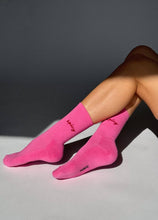Load image into Gallery viewer, SPICY SOCKEN: 35-38
