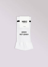 Lade das Bild in den Galerie-Viewer, SORRY NOT SORRY SOCKEN: 39-42
