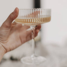 Lade das Bild in den Galerie-Viewer, Champagnerglas Auf das Leben  (VE = 4 Stk)
