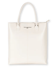 Lade das Bild in den Galerie-Viewer, The Classic Bag - White
