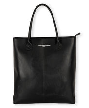 Lade das Bild in den Galerie-Viewer, The Classic Bag - Black
