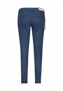 Jungbusch cropped blue