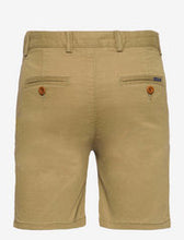 Lade das Bild in den Galerie-Viewer, GANT Chino Shorts -Utility Green
