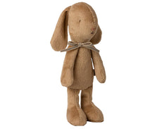 Lade das Bild in den Galerie-Viewer, Soft Bunny, Small - Brown
