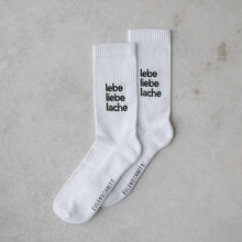 Lade das Bild in den Galerie-Viewer, Socken Lebe Liebe Lache
